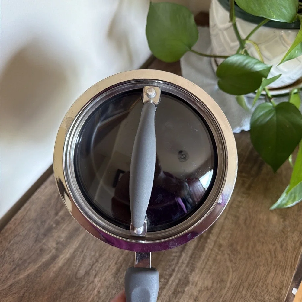 The Pampered Chef 3 Quart Hard-Anodized‎ Non-Stick Sauce Pan With Lid